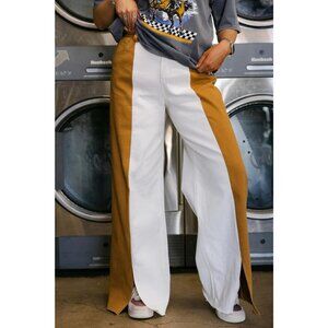 Wisteria Lane The Crimson Colorblock Jean in Tan Size Small